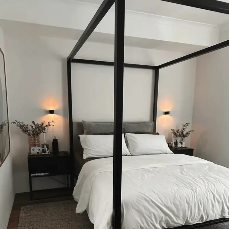 Rechargeable wall lighting in a home